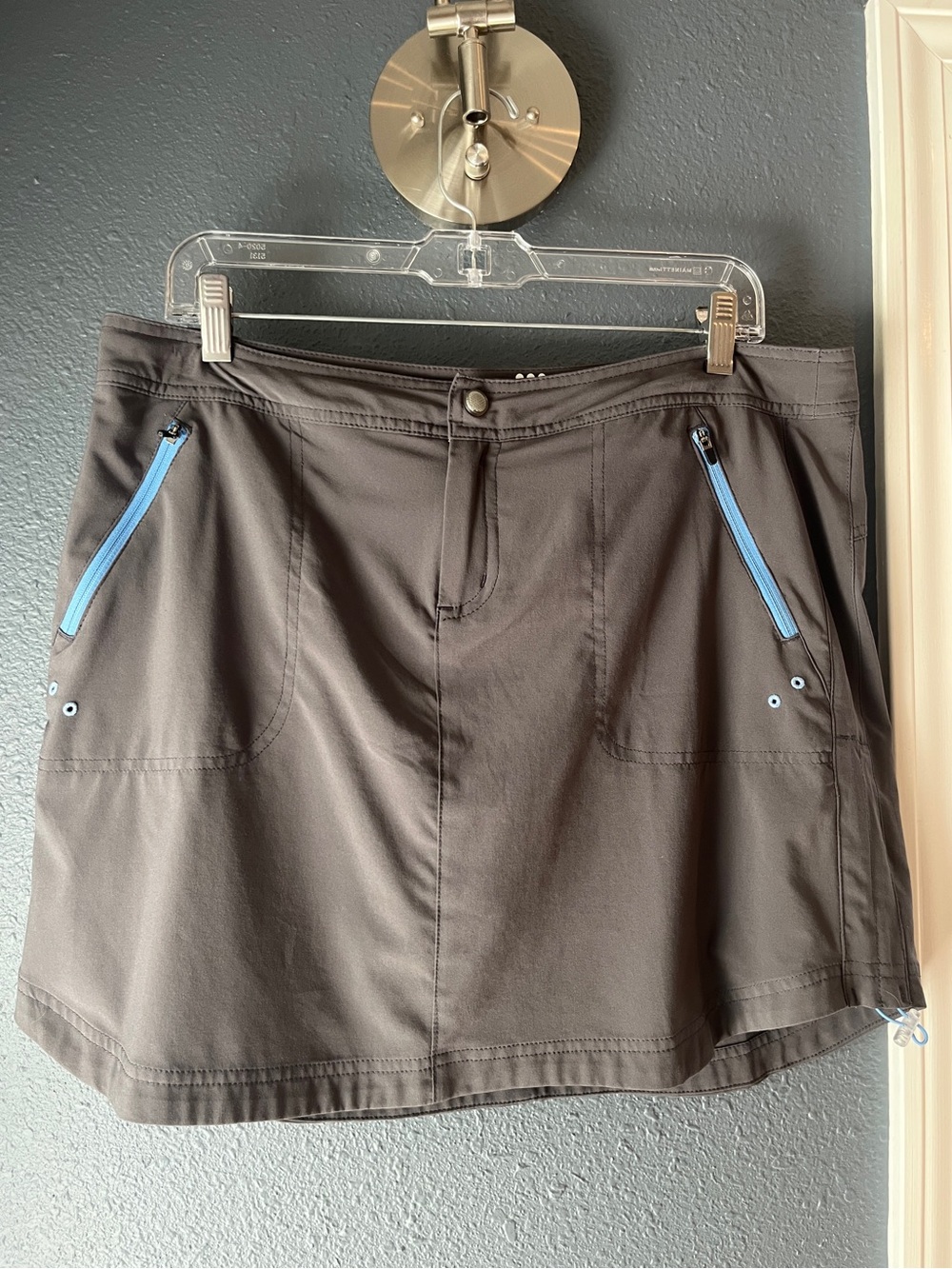 Title Nine Gray Active Skort with Blue Zip Details with Blue Built-in Shorts